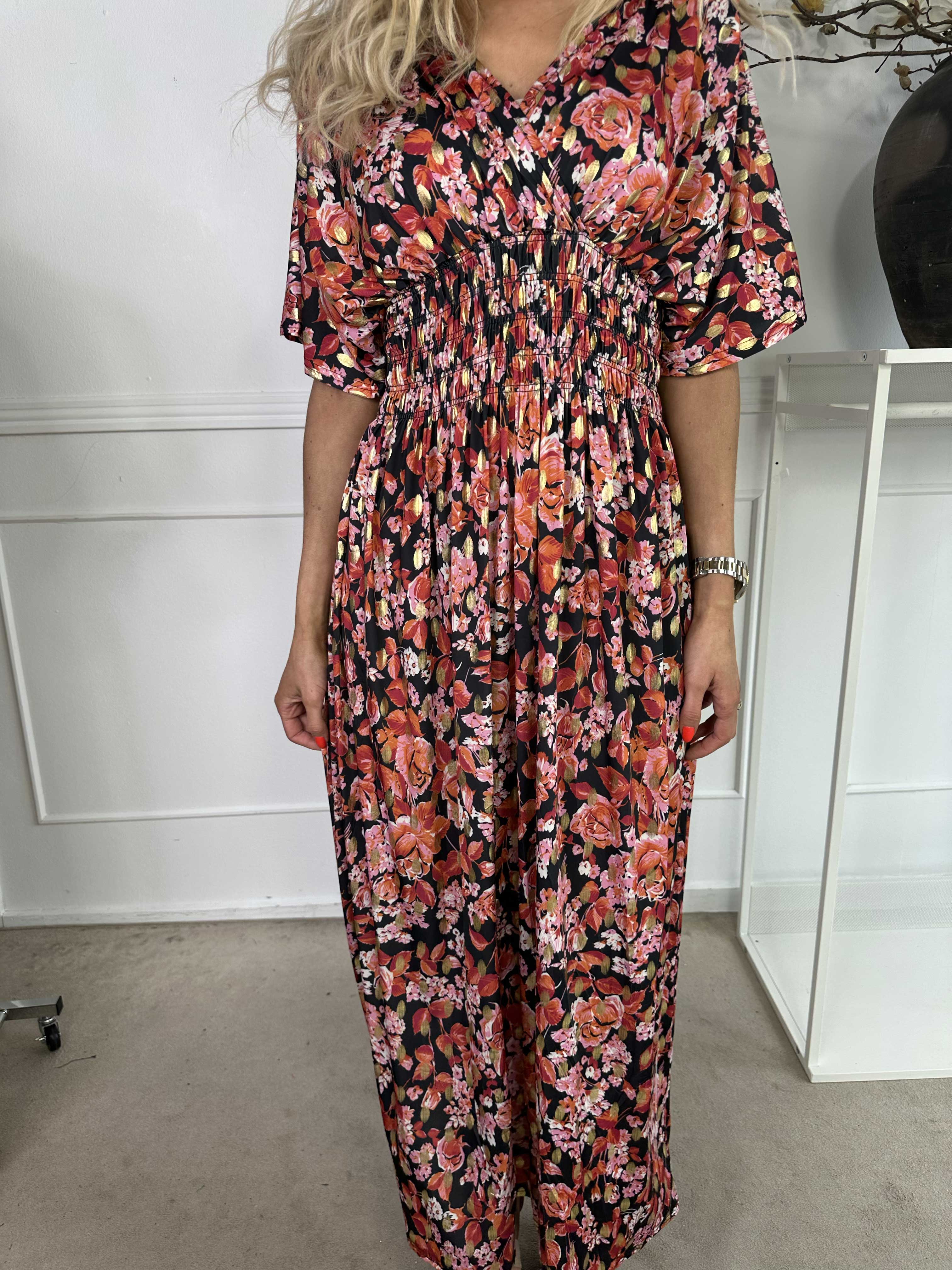 Pams Small Rose - Elastisk kjole med blomsterprint og guld detaljer